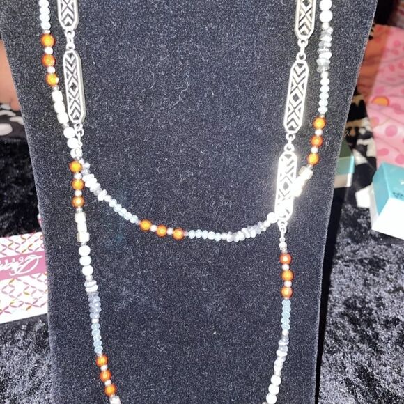 Premier Designs  FAST FORWARD Versatile Necklace Antiqued Silver Tone, Grey, Red - Picture 3 of 7